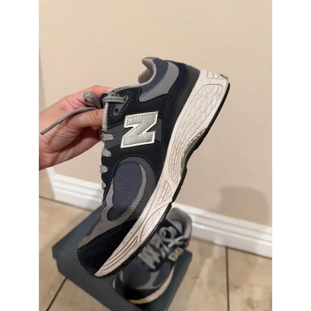 New Balance 2002R Eclipse Silver Sneakers
